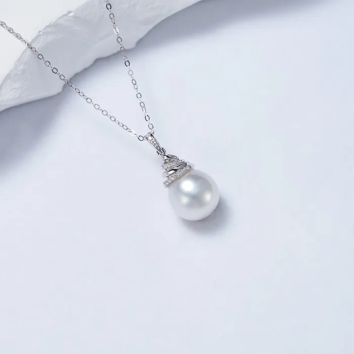 Necklaces Pearly Lustre 18K Solid Gold Diamond Australian White Saltwater Pearl Necklace KN00200