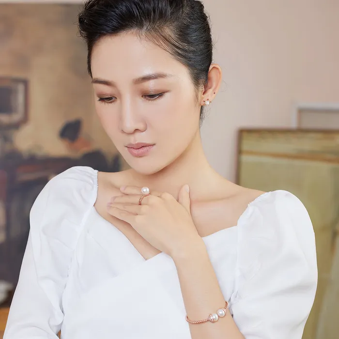 Rings Pearly Lustre Asian Civilisations Museum Freshwater Pearl Ring WR00097 New Yorker Collection