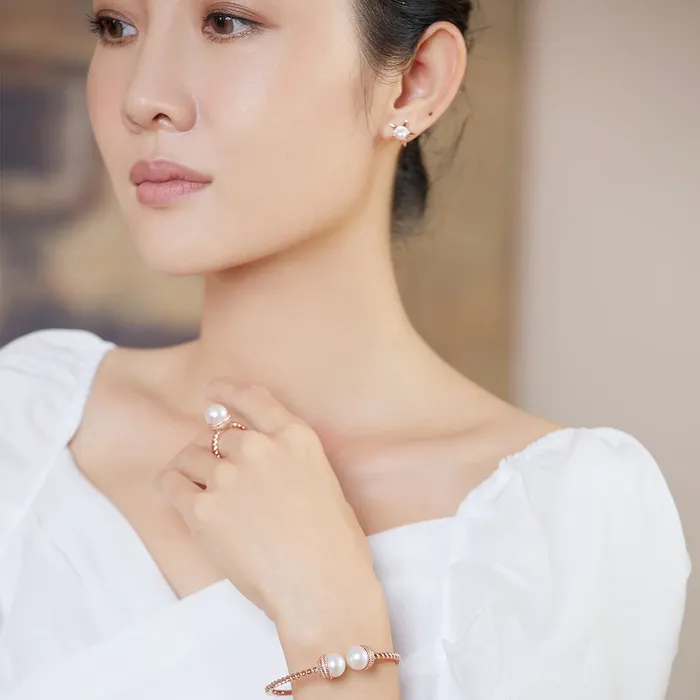 Rings Pearly Lustre Asian Civilisations Museum Freshwater Pearl Ring WR00097 New Yorker Collection