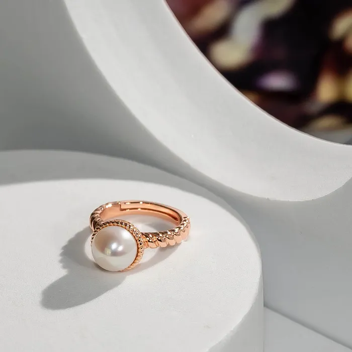 Rings Pearly Lustre Asian Civilisations Museum Freshwater Pearl Ring WR00097 New Yorker Collection
