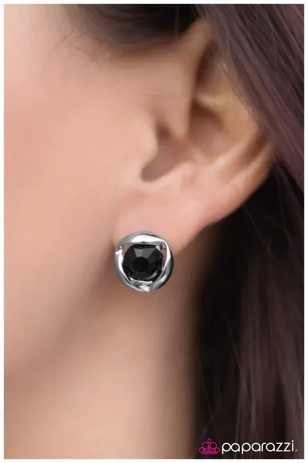 Paparazzi Earring Yours Truly Black Paparazzi Jewelry Earrings