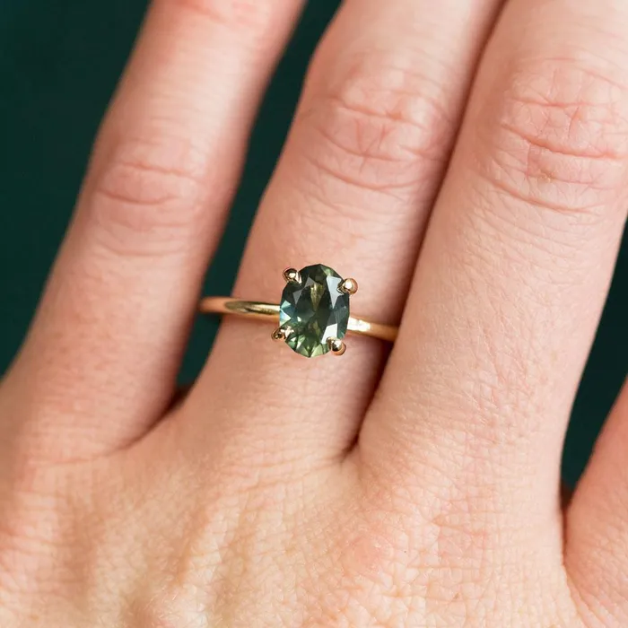 Anueva Jewelry Rings 170ct Moss Green and Blue Oval Sapphire Plain Solitaire Ring in Yellow Gold