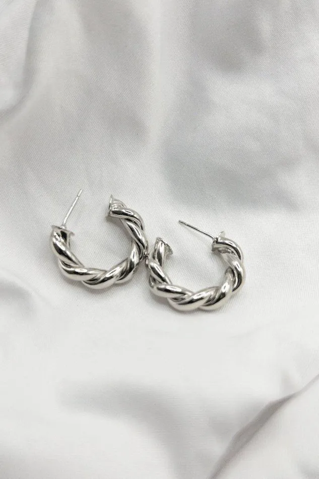 Mabel Love Boutique Twisted Silver Hoops Rings