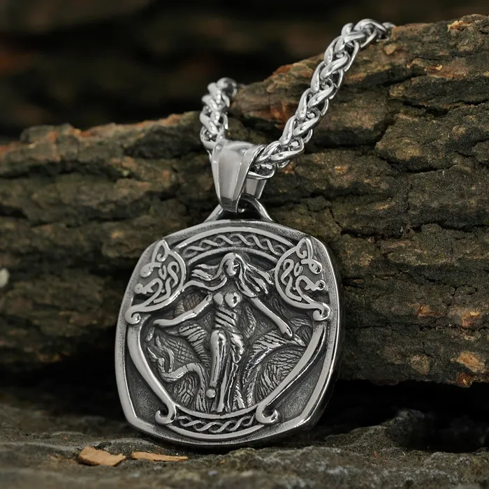 Valhalla Vikings Necklaces Norse Goddess Freya Viking Necklace